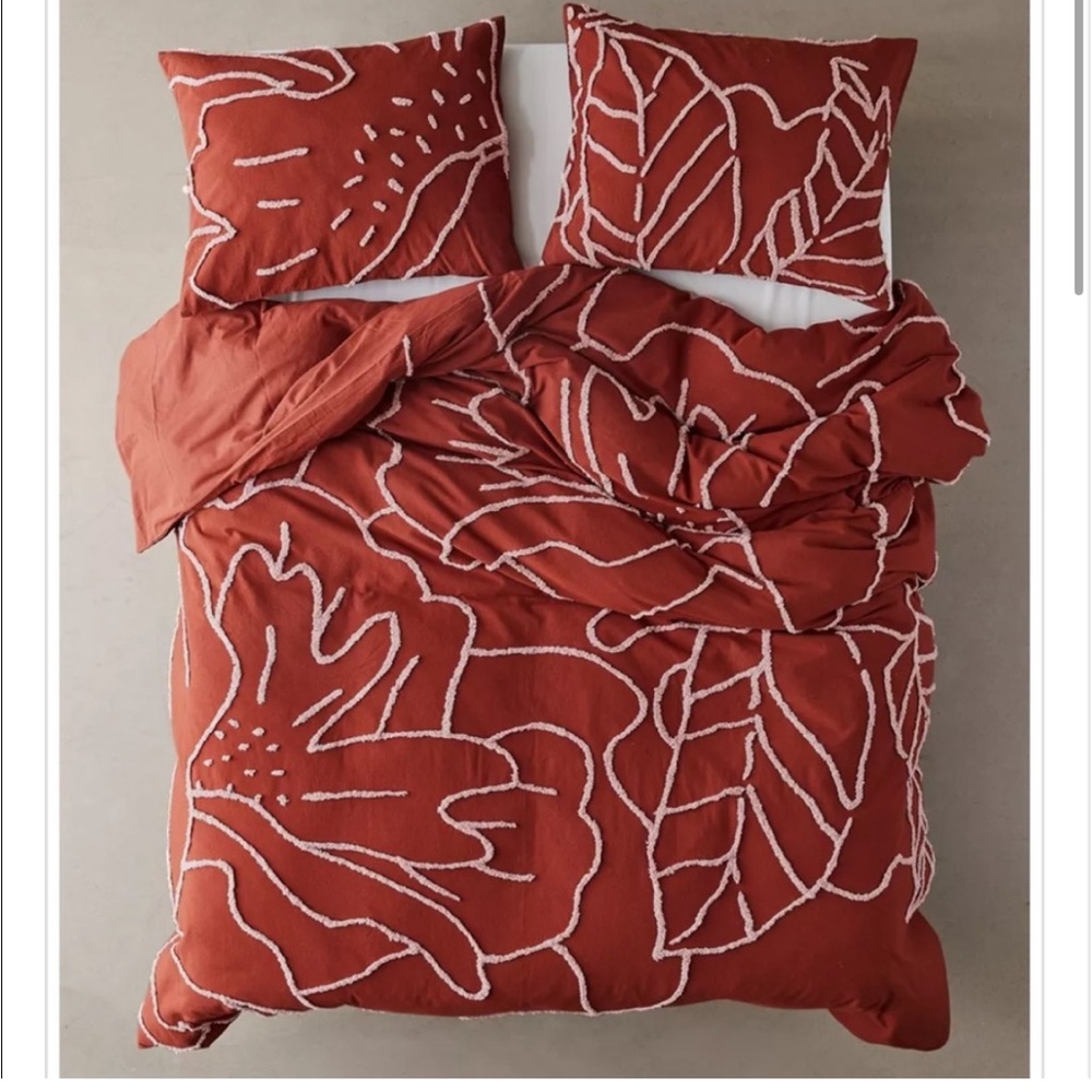 Urban Outfitters Margot Tufted Duvet Cover